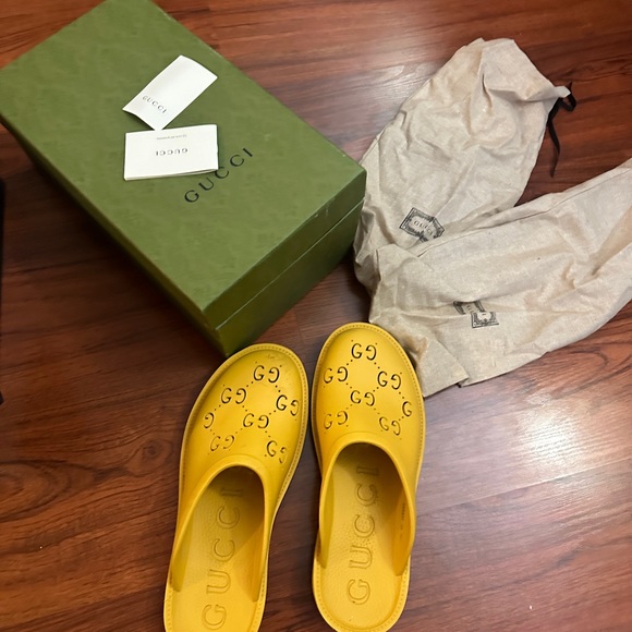 Gucci slides. In size 13 - Picture 3 of 3